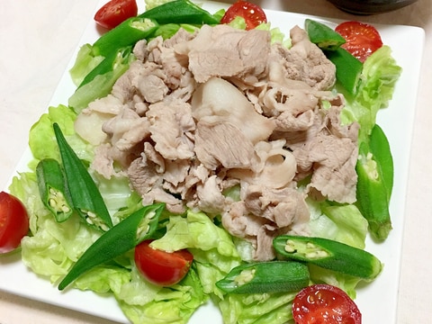 ポン酢で食べよ!レタスと茹でオクラ豚しゃぶサラダ♡